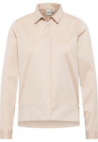 overhemdblouse in zand vlakte