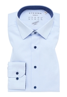 MODERN FIT Performance Shirt in hellblau unifarben