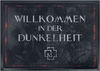 Rammstein - Willkommen In Der Dunkelheit - Deurmat - Unisex - donkergrijs rood