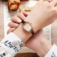 Montres à quartz pour Femme Analogique Quartz Style moderne Tendance Minimaliste Décontractée Montre Décontractée Alliage Cuir PU Créatif / Un ans miniinthebox