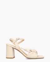 2806 Lichtbeige Damessandalen