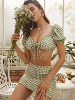 Daisy Gingham Ruffle Puff Sleeve Slit Skirt Set L Light green