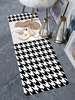 Figure Houndstooth Pattern Floor Mat