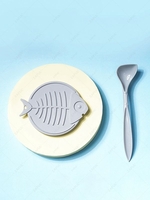 Fishbone Shaped Pet Can Cover and Spoon Set