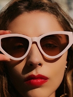 Irregular Triangle Shape Frame Sunglasses