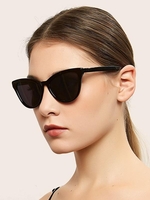 Kitten Eye Shape Oversized Sunglasses