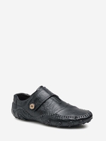 Men Button Design Solid Color Loafers