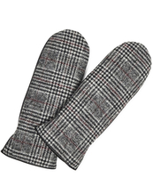 Fallon Mitten